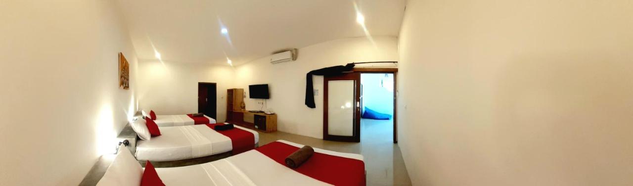 Dream Hotel Гили Траванган Экстерьер фото