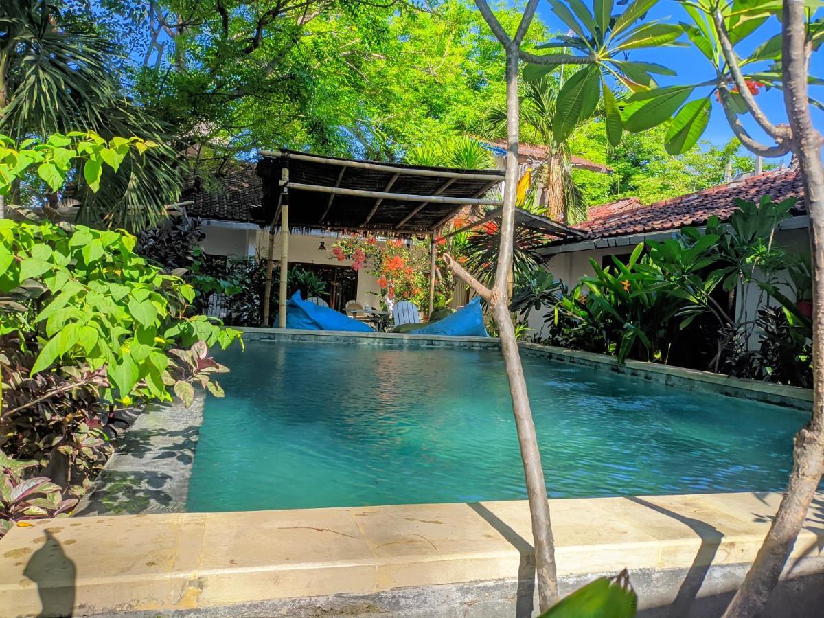 Dream Hotel Гили Траванган Экстерьер фото
